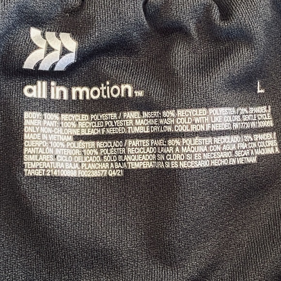 All in Motion Running Shorts•SZ Large•zip pocket•never worn - Picture 4 of 4